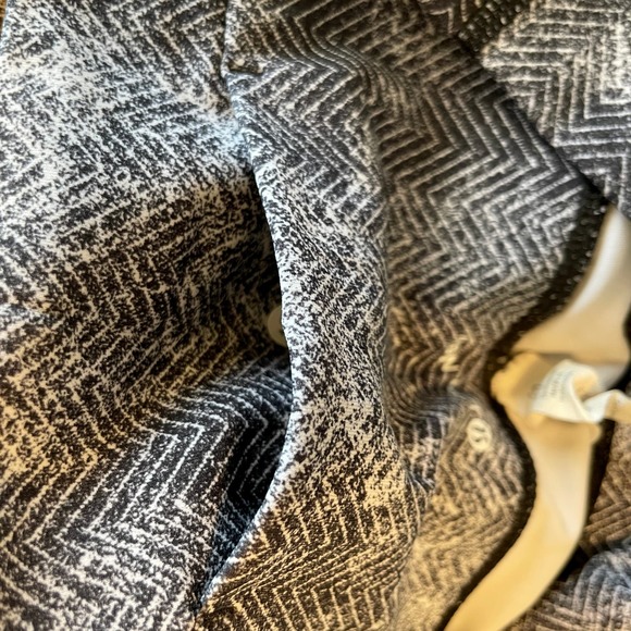 Lululemon Essential Rhythm Crop Legging In Diffusion Black White Size 10 - Picture 14 of 16